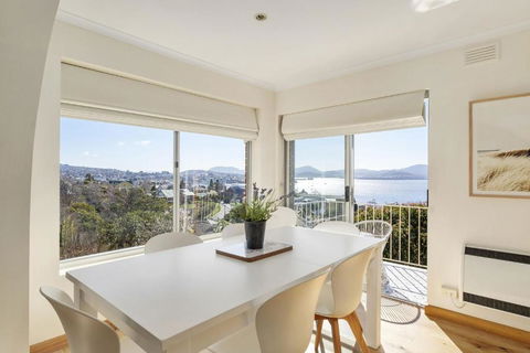 Sandcastle At Sandy Bay Perfect Location Views - Redcliffe Tourism 2