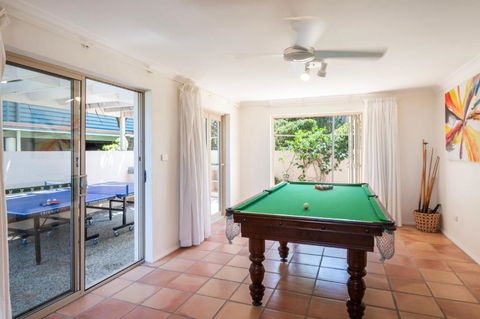 Sandrift One - Oceanstays - Redcliffe Tourism 3