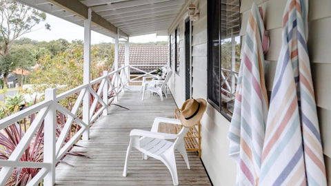 Sandy Cottage - Redcliffe Tourism 1