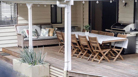 Sandy Cottage - Redcliffe Tourism 3