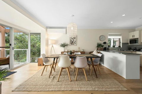 Sandy Days - Redcliffe Tourism 2