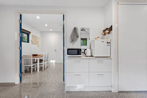 Scarborough Beach Break Holidays - Unit 5 - Redcliffe Tourism 3