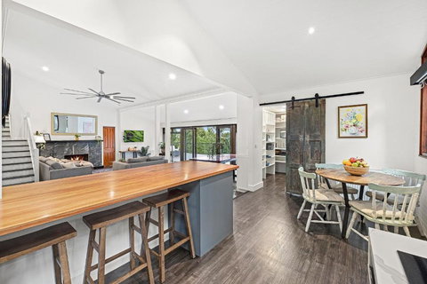 Sherbrooke Forest Retreat - Noonameena Home - Redcliffe Tourism 3