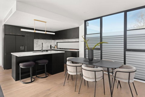 Sierra Rose - Redcliffe Tourism 3