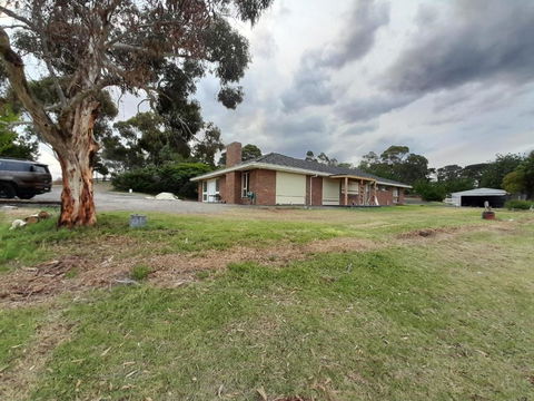 Stay At Swans - Redcliffe Tourism 0