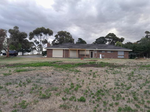 Stay At Swans - Redcliffe Tourism 1