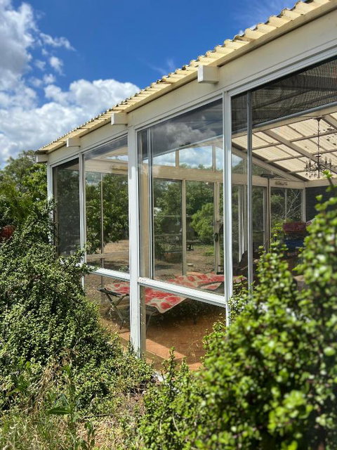 StayAU Farmstay Escape Pastoral Fruit Picking - Redcliffe Tourism 0