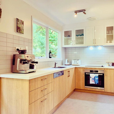 Steep Creek Retreat - Redcliffe Tourism 2