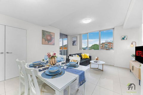 Sunshine Home In Canterbury Near To Campsie - Redcliffe Tourism 1