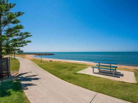 Suttons Beach Sunrise - Redcliffe Tourism 1