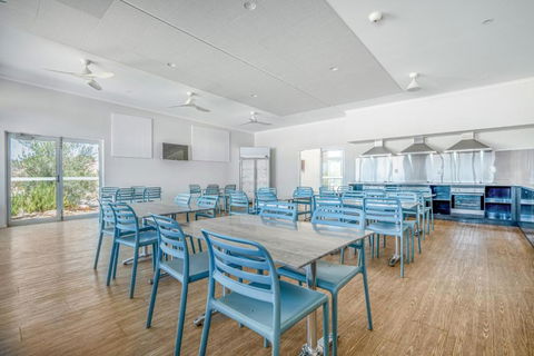 Tasman Holiday Parks - Denham Seaside - Redcliffe Tourism 3