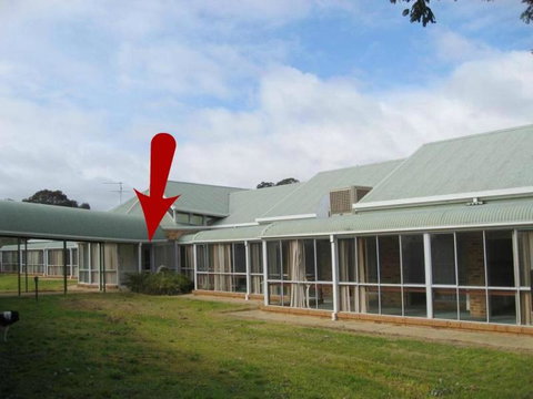 Tarcutta Retreat - Redcliffe Tourism 3