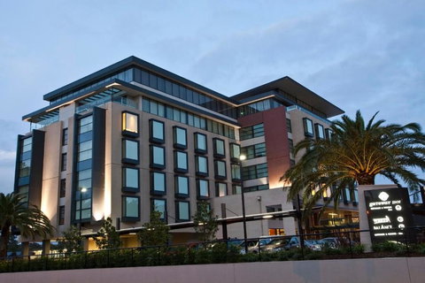 The Gateway Inn, Newcastle - Redcliffe Tourism 0