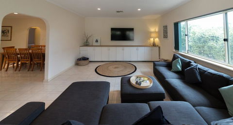 Beachside At Normanville - 7 Ronald Street - Redcliffe Tourism 3