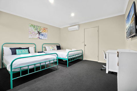 Beachside At Sapphire - Redcliffe Tourism 3