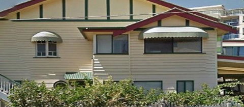 Beachside Queenslander - Redcliffe Tourism 1