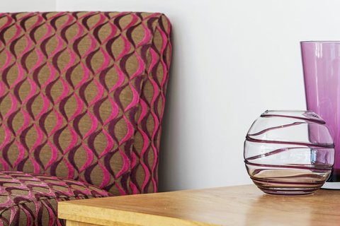 Beau Monde Apartments Newcastle - Worth Place Apartment - Redcliffe Tourism 2