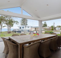 Beauty and the Beach' 88 Foreshore Drive - large home with WIFI  water views - Redcliffe Tourism