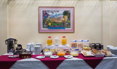 Belgravia Mountain Guest House - Redcliffe Tourism 3