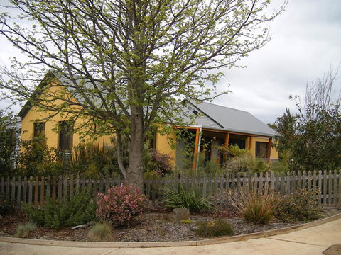 Bella Villa - Redcliffe Tourism 0