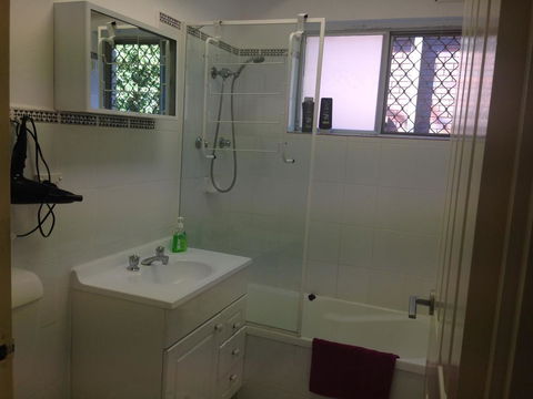 Bellevue Family Comforts, Amenities - Redcliffe Tourism 2