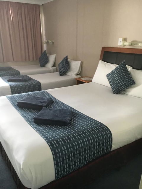 Bells Motel - Redcliffe Tourism 0