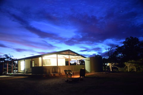 Bendleby Ranges - Redcliffe Tourism 0