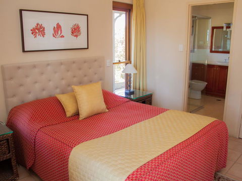 Berenbell Vineyard Retreat - Redcliffe Tourism 3