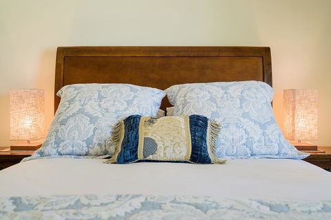 Berkeley Street Townhouse - Redcliffe Tourism 1