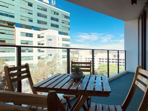 Best Located Brand New Apartment In Canberra CBD - Redcliffe Tourism 3
