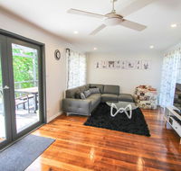 Bianconero - Redcliffe Tourism