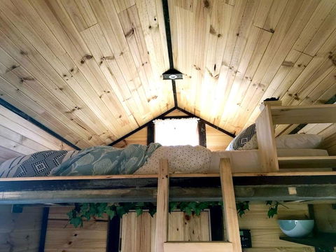 Big Tiny Altitude Tiny House Experience - Redcliffe Tourism 3
