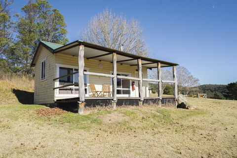 Big Yango House - Redcliffe Tourism 3