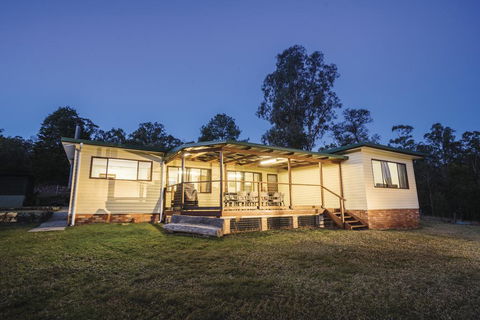 Big Yango House - Redcliffe Tourism 0