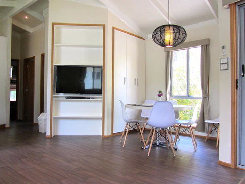 BIG4 Ballarat Windmill Holiday Park - Redcliffe Tourism 3