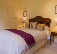 Billy Buttons Bed and Breakfast - Redcliffe Tourism