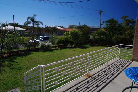 Billy's On Main, 44 Main Street - Redcliffe Tourism 3