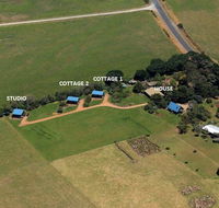Black Cockatoo Cottages - Redcliffe Tourism