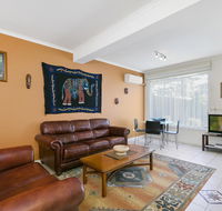 Black Dolphin Waterfront Apartment - Redcliffe Tourism