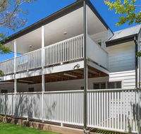 Blake Loft on Manning - 500 metres to two beaches - Redcliffe Tourism
