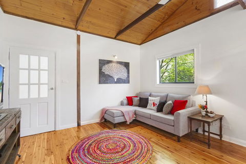 BLUE APPLE LODGE - Redcliffe Tourism 2