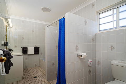 Blue Diamond Motor Inn - Redcliffe Tourism 2