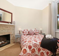 Blue Wren Cottage - Redcliffe Tourism