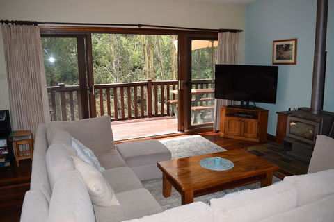 Bluebell Cottage - Redcliffe Tourism 3