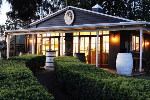 Blueberry Hill Vineyard Villa - Redcliffe Tourism 1