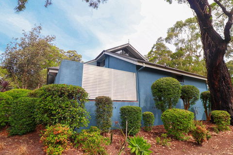 Bluewater Executive Villa In Raffertys Resort - Redcliffe Tourism 1