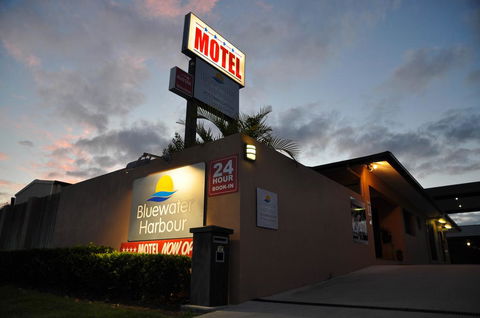 Bluewater Harbour Motel - Redcliffe Tourism 0