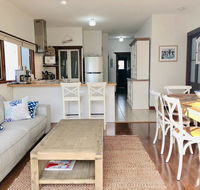 Bluey's - Redcliffe Tourism