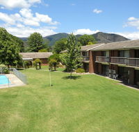 Bogong View Motor Inn - Redcliffe Tourism