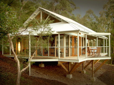 Bombah Point Eco Cottages - Redcliffe Tourism 0
